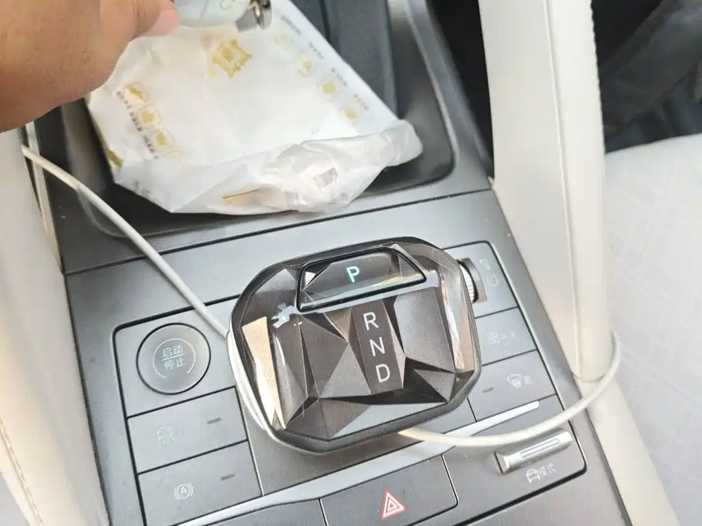 BYD Yuan UP — миниатюра 10