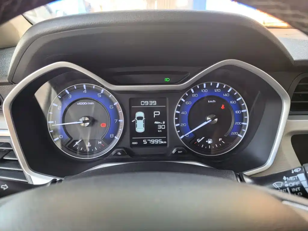 Geely Vision X3 — миниатюра 12