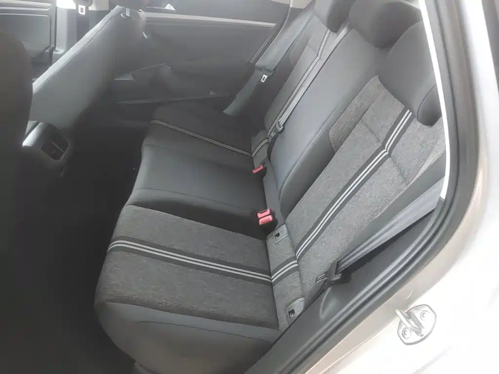 Volkswagen Lavida — миниатюра 17