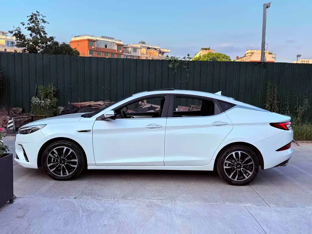 JAC A5 — миниатюра 8