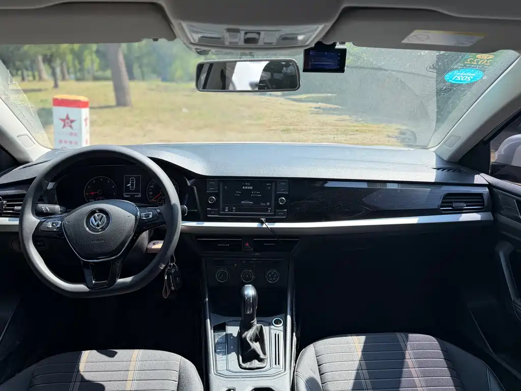 Volkswagen Lavida — миниатюра 8