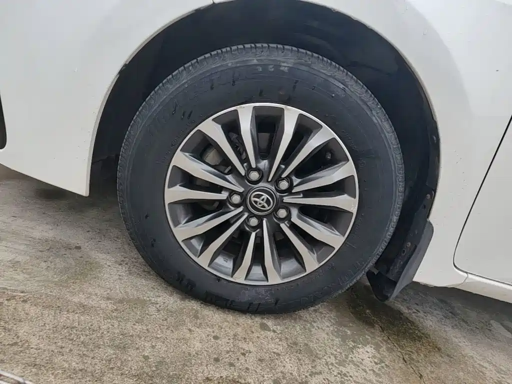 Toyota Corolla — миниатюра 23