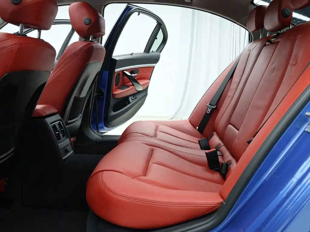 BMW 3 Series — миниатюра 6