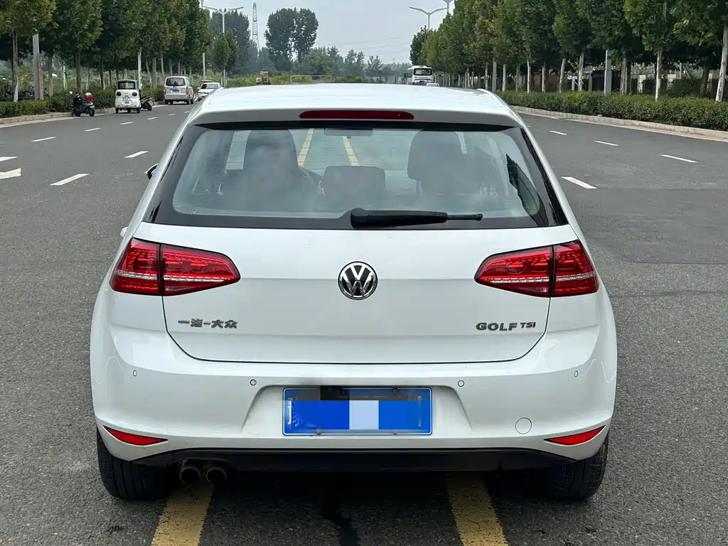 Volkswagen Golf — миниатюра 8