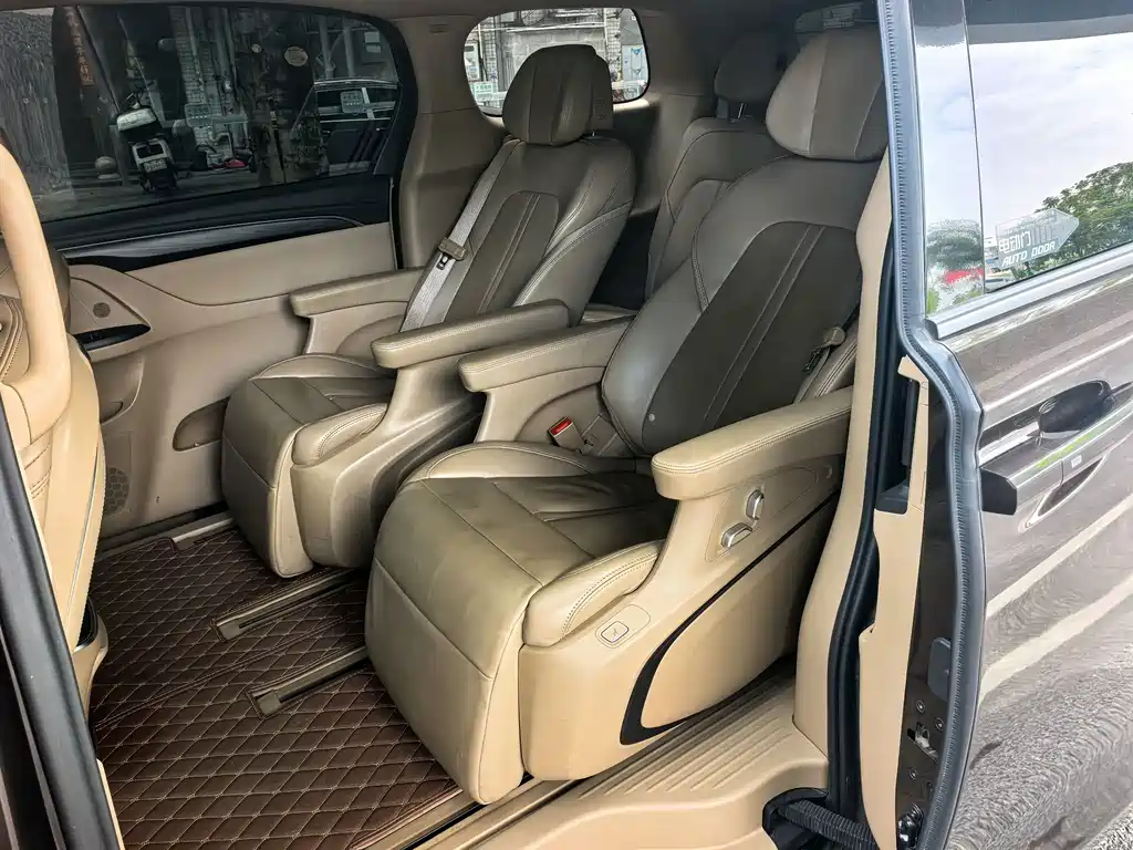 Buick GL8 — миниатюра 14