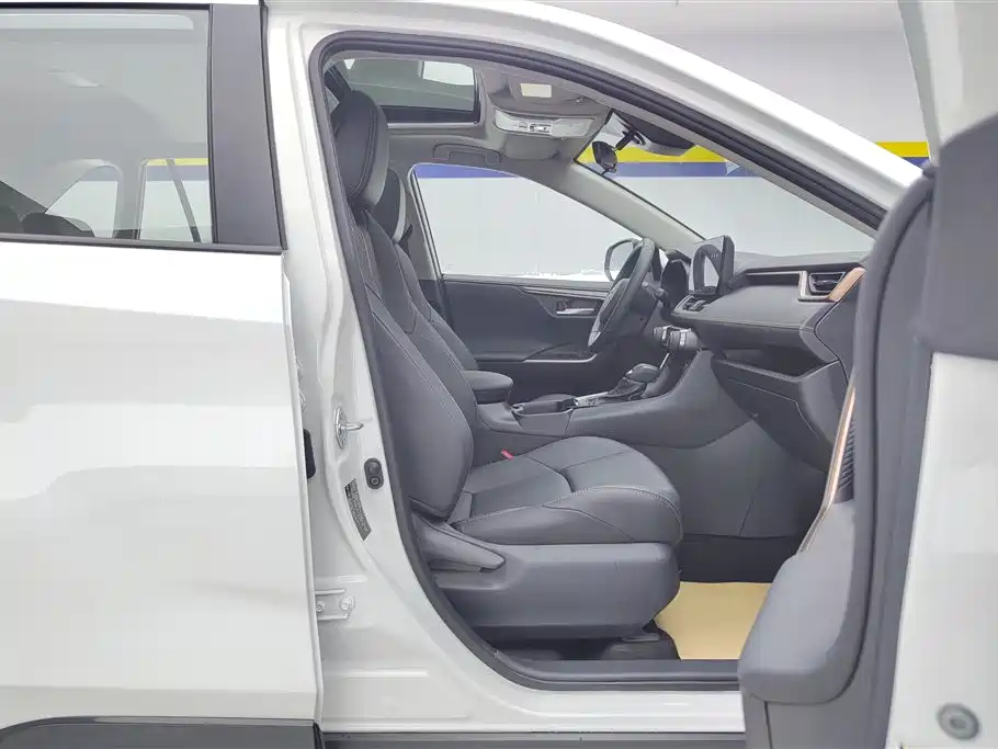 Toyota Wildlander 2024 2.0L CVT
