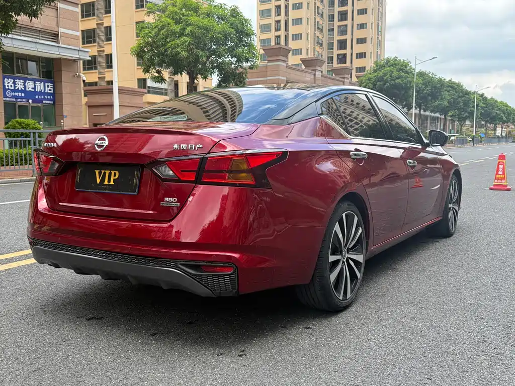 Nissan Teana — миниатюра 5