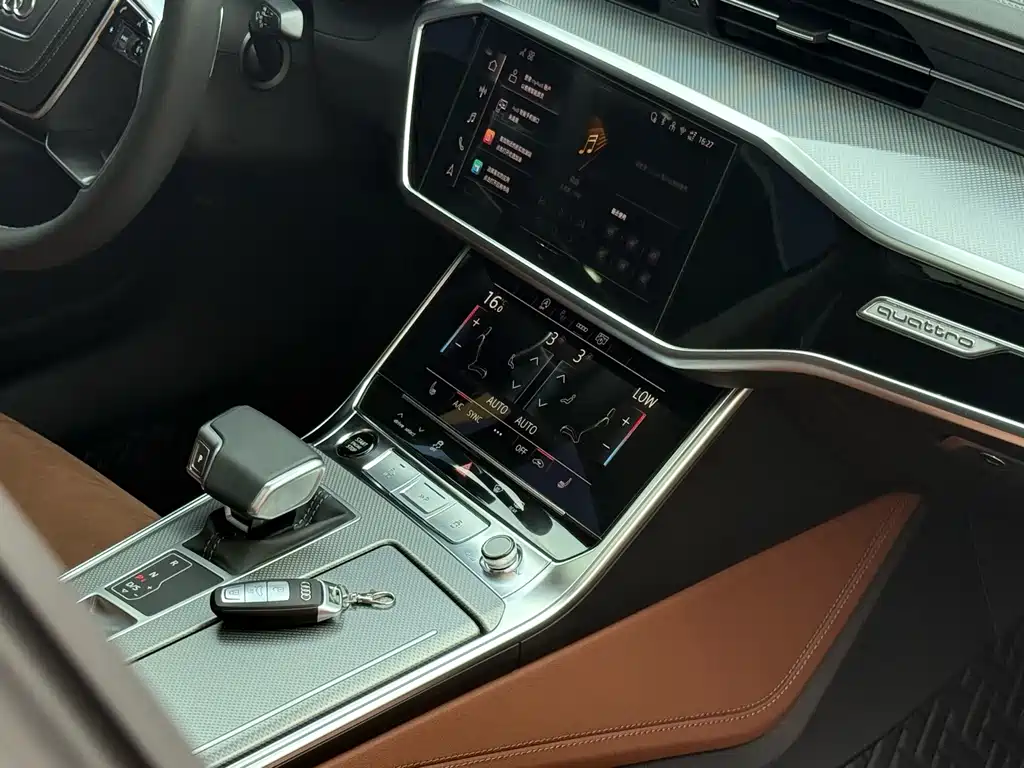 Audi A7L — миниатюра 8
