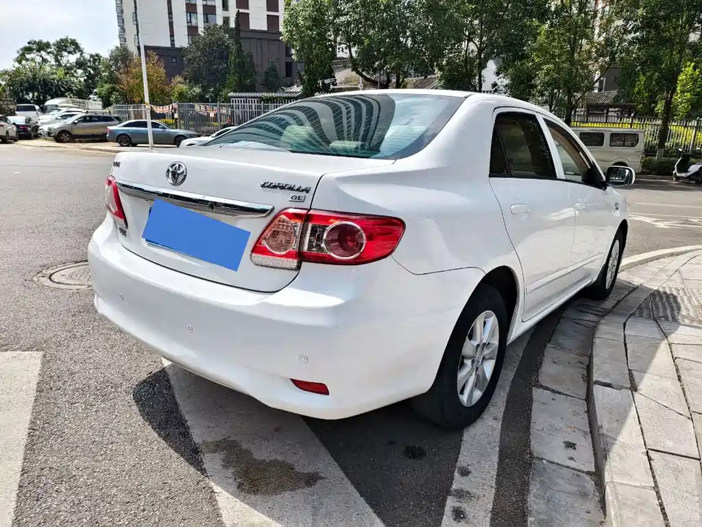 Toyota Corolla — миниатюра 5