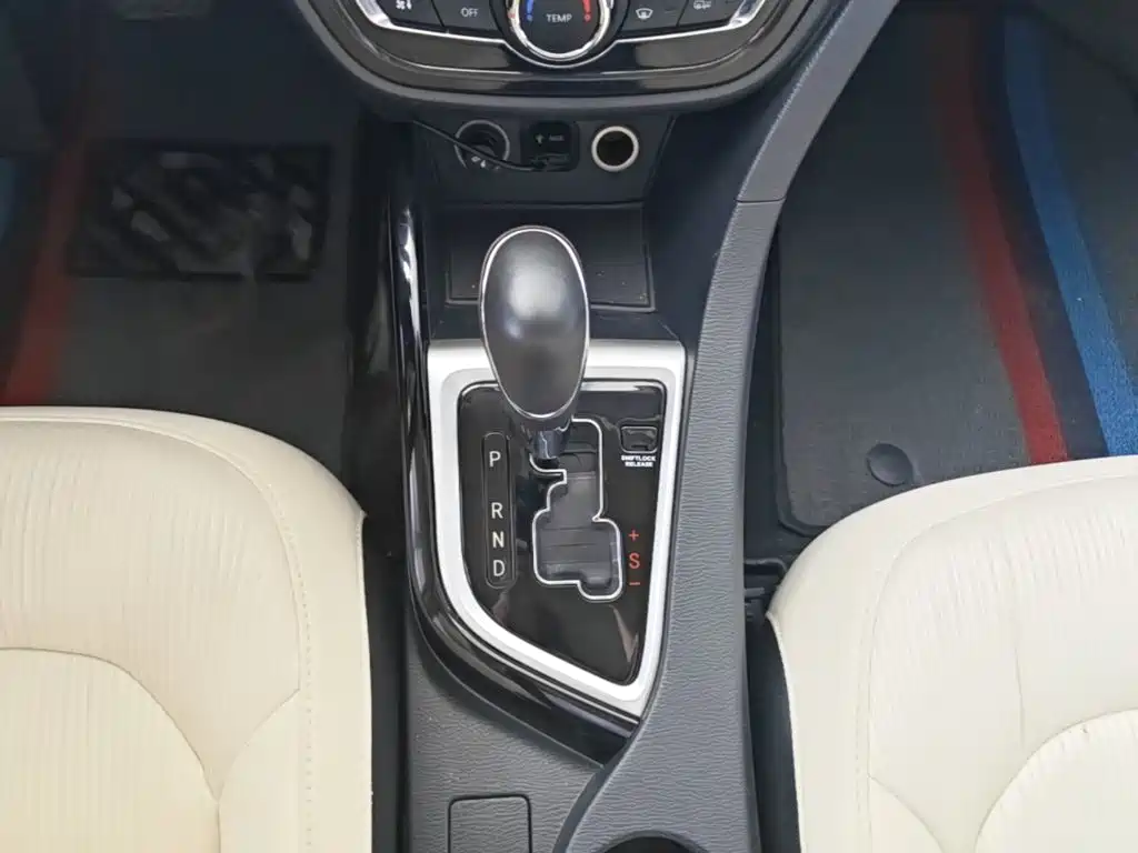 Changan V7 — миниатюра 14