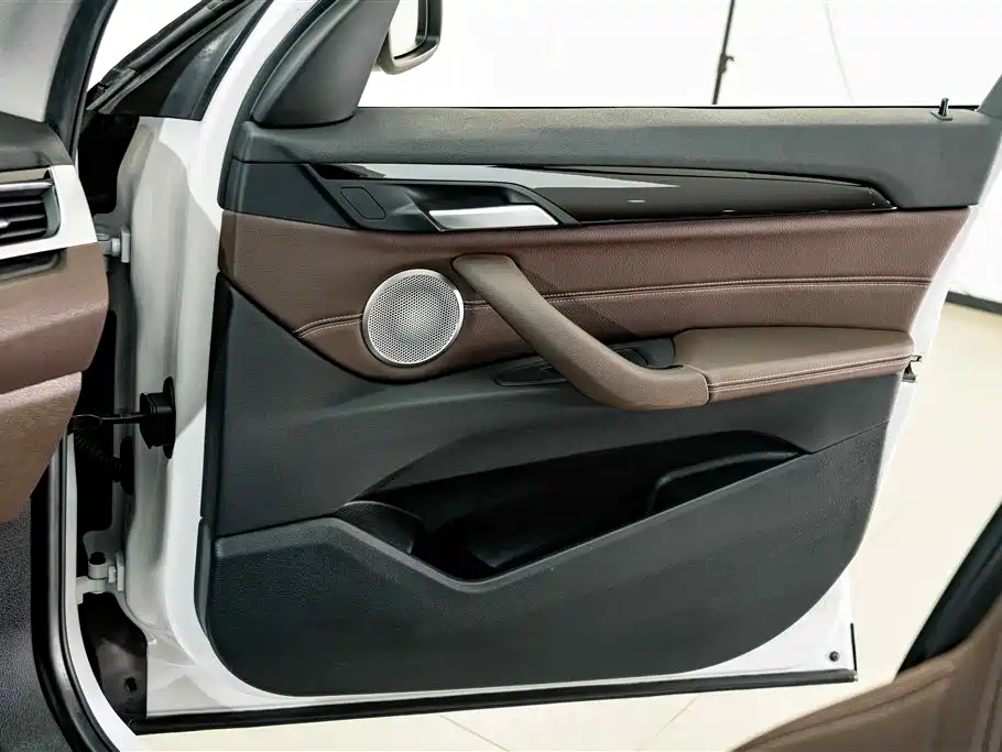 BMW X1 — миниатюра 15