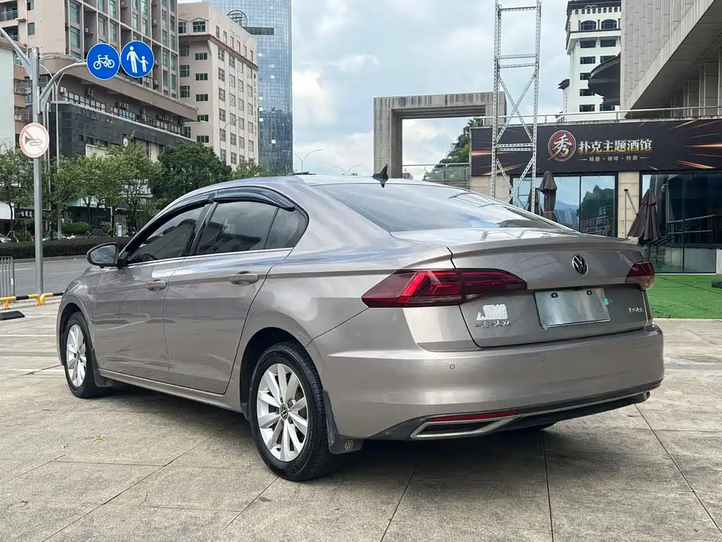 Volkswagen Bora — миниатюра 6