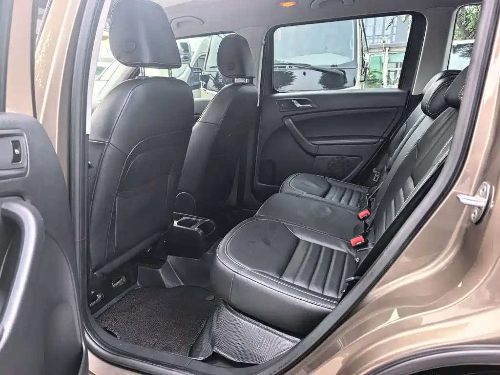 Skoda Yeti — миниатюра 5