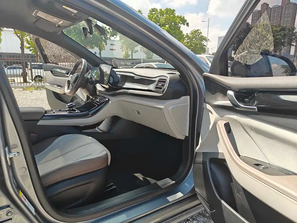 BYD Qin PLUS — миниатюра 8