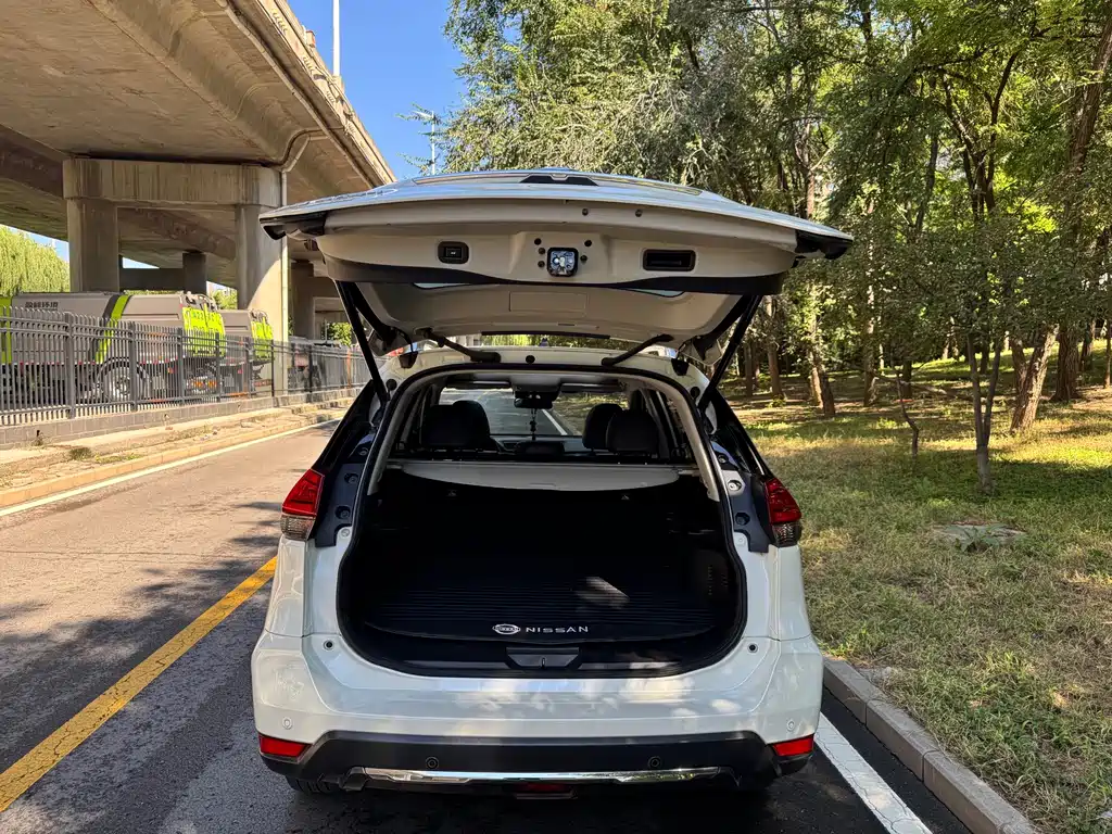 Nissan X-Trail — миниатюра 13