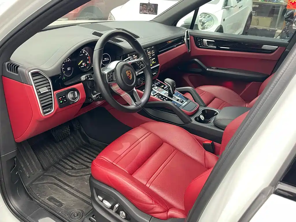 PORSCHE CAYENNE NEW ENERGY