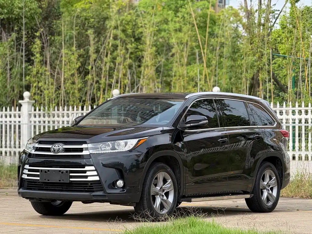 Toyota Highlander 2021