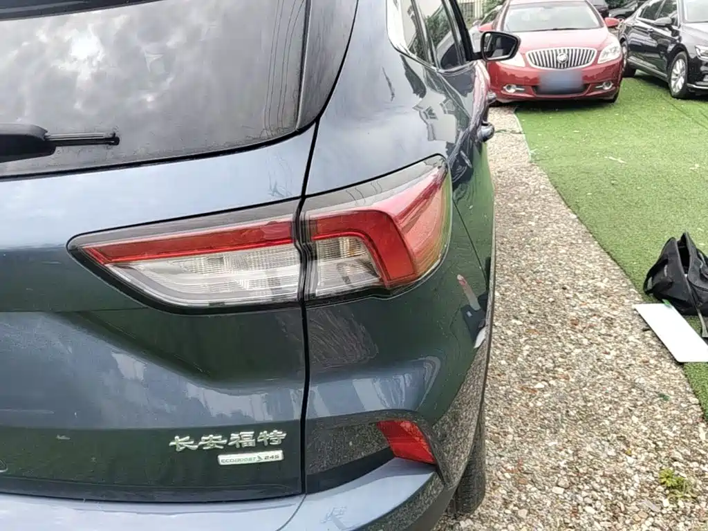 Ford Escape — миниатюра 8