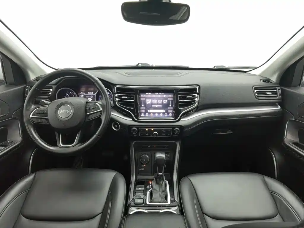 Jeep Commander — миниатюра 5