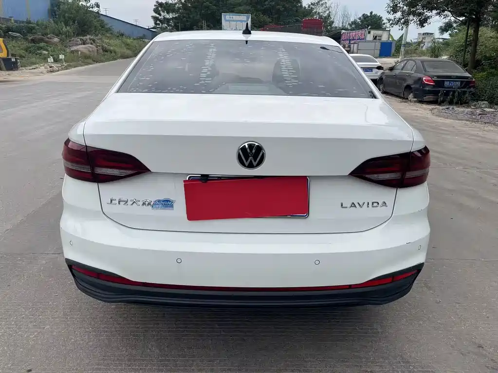 Volkswagen Lavida — миниатюра 8