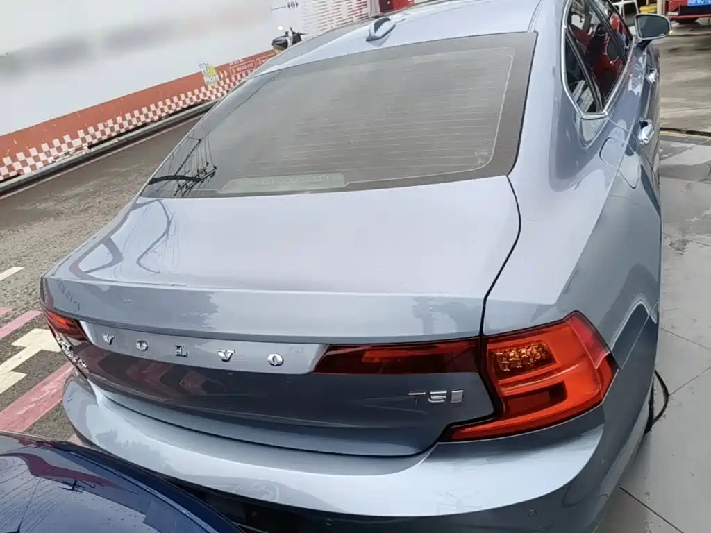 Volvo S90 — миниатюра 6