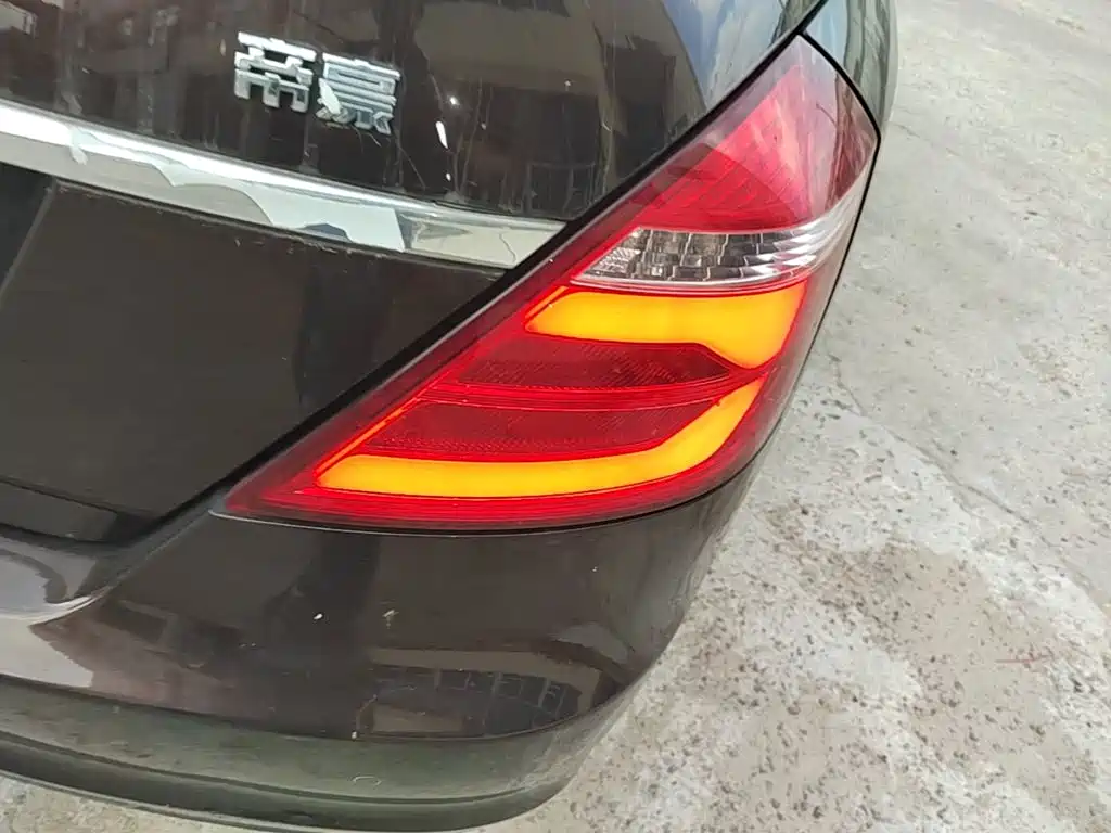 Geely Emgrand — миниатюра 8