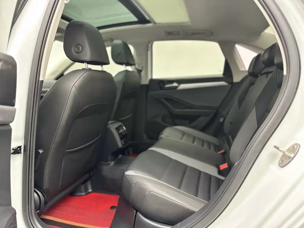 Volkswagen Sagitar — миниатюра 9
