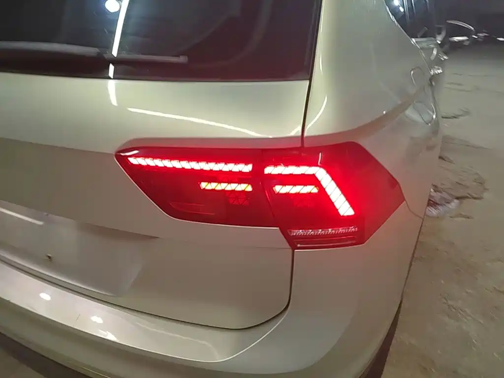 Volkswagen Tiguan L — миниатюра 8