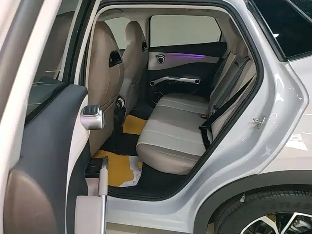 BYD Yuan Plus — миниатюра 17