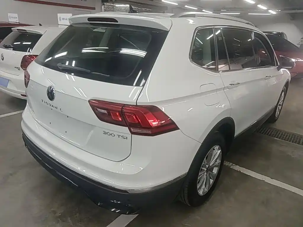 Volkswagen Tiguan L — миниатюра 7