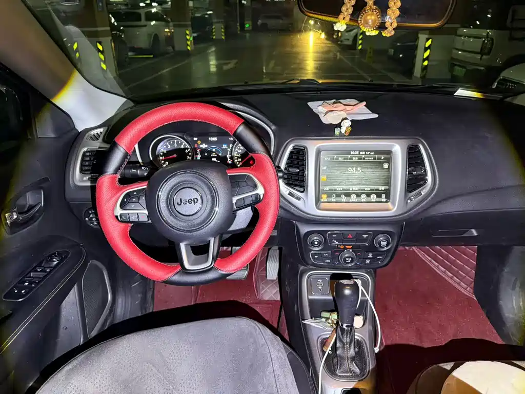 Jeep Compass — миниатюра 9