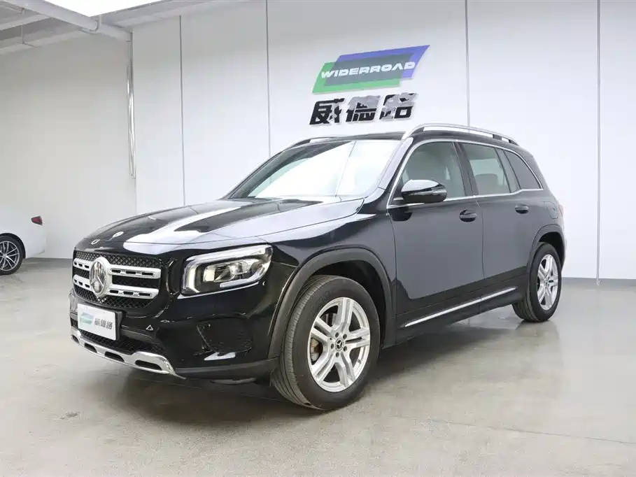 MERCEDES-BENZ GLB
