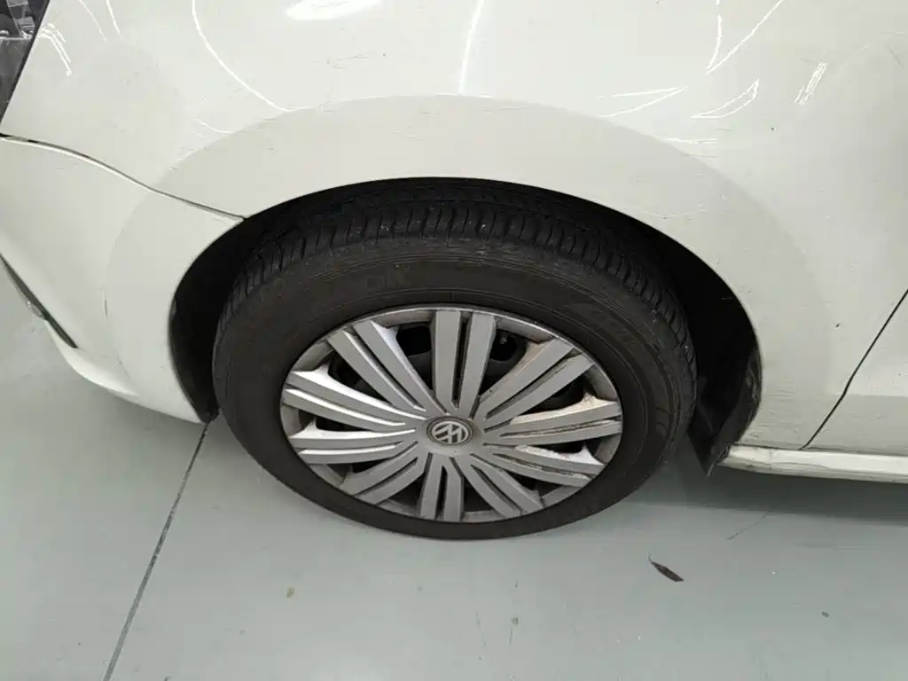 Volkswagen Polo — миниатюра 23