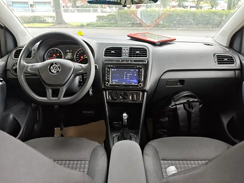 Volkswagen Polo — миниатюра 10