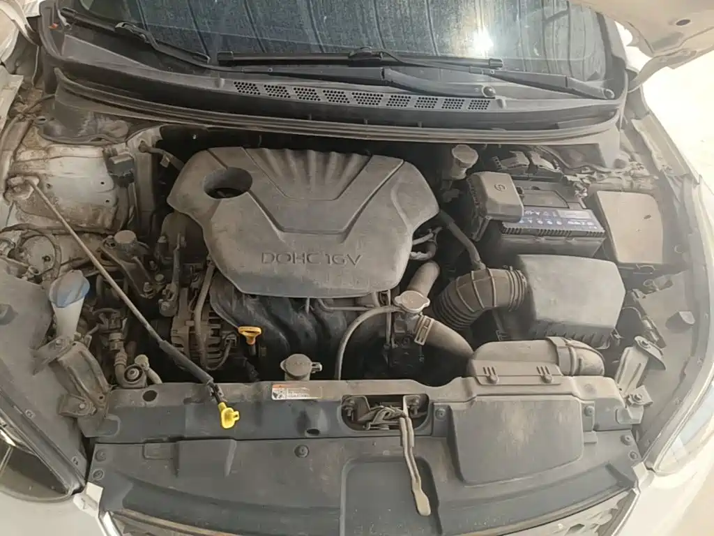 Hyundai Elantra Langdong — миниатюра 20