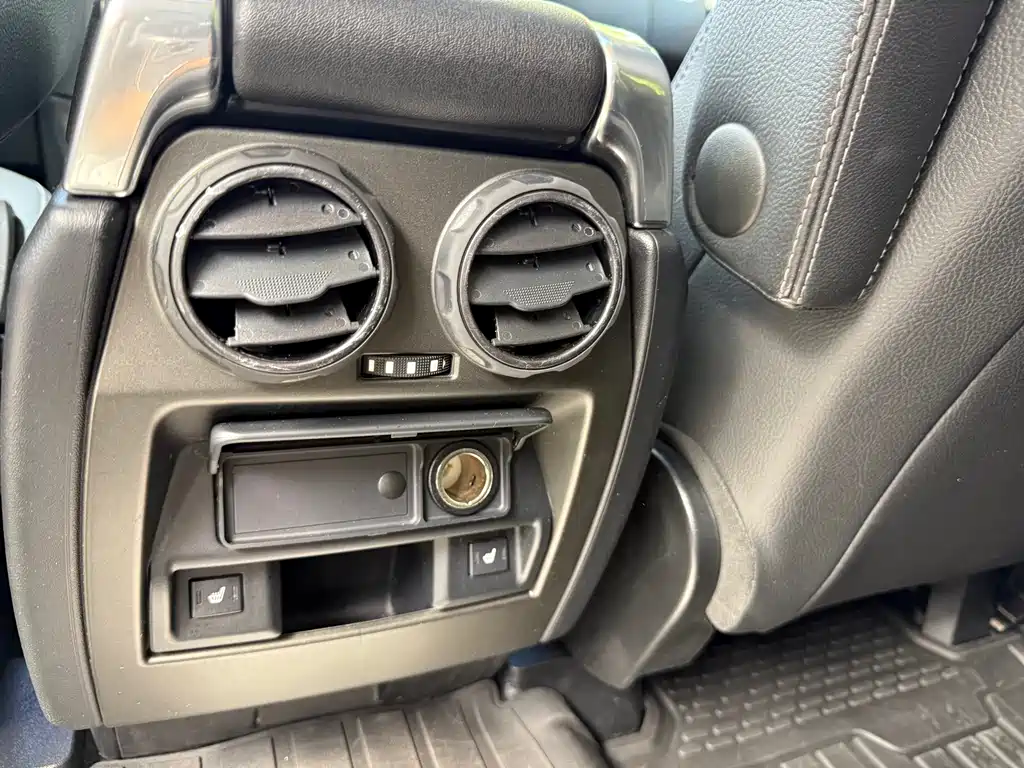 Land Rover Discovery — миниатюра 24