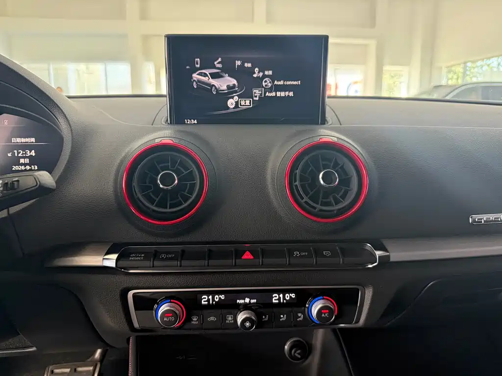 Audi S3 — миниатюра 11