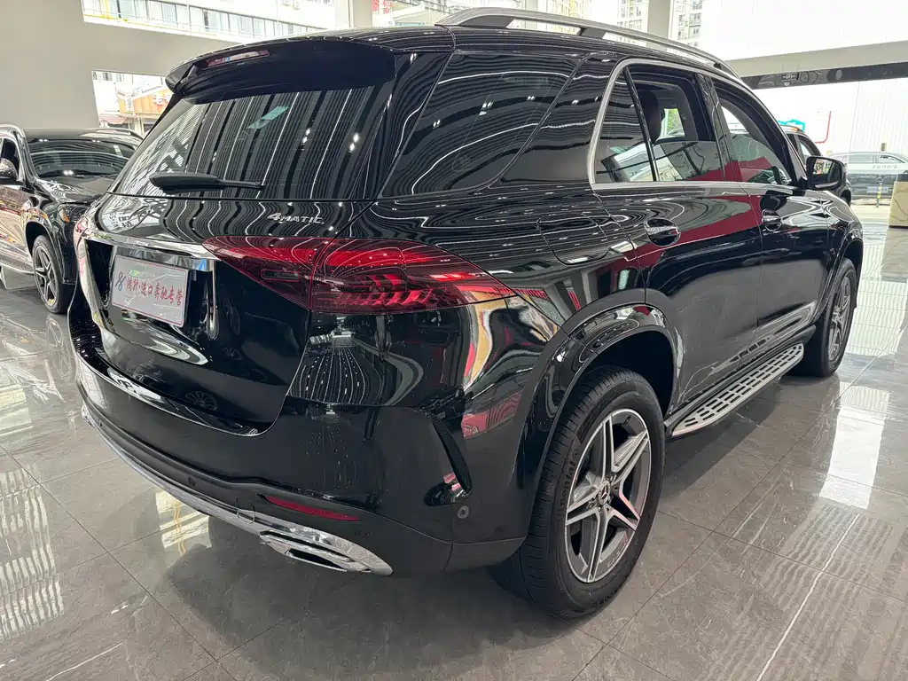 Mercedes-Benz GLE (Import) — миниатюра 23