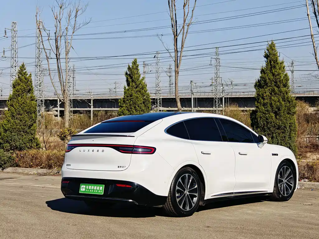 Luxeed R7 2024 802km Max