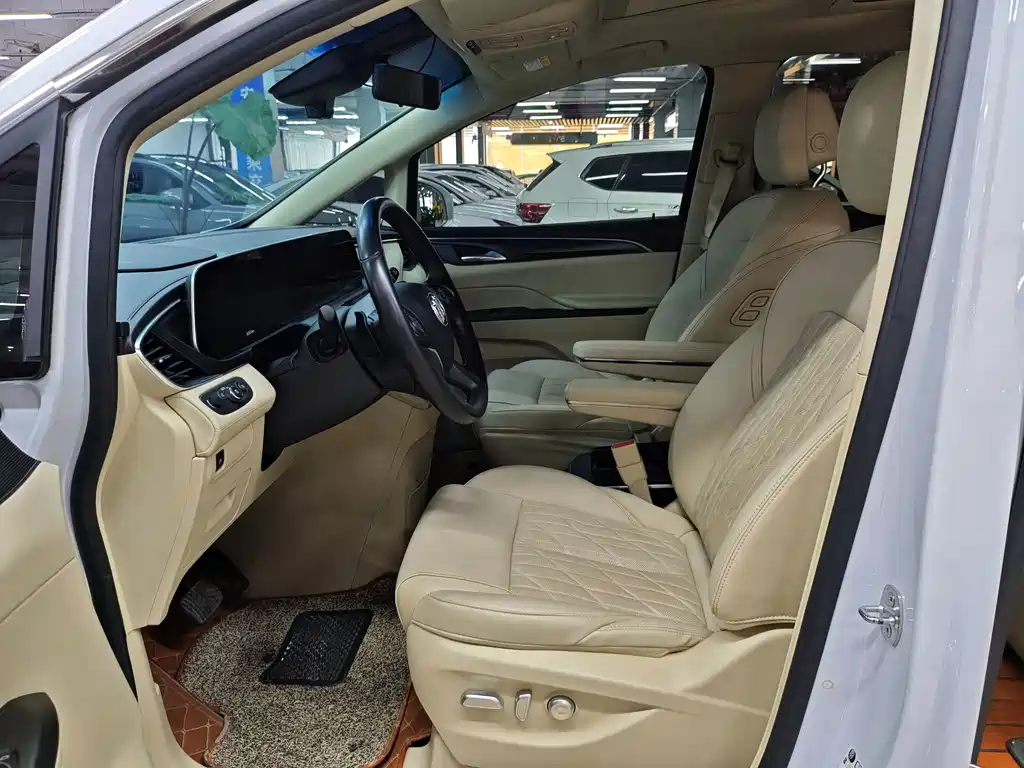 Buick GL8 — миниатюра 5
