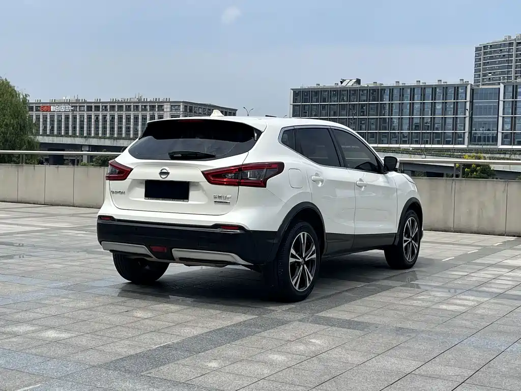 Nissan Qashqai — миниатюра 16