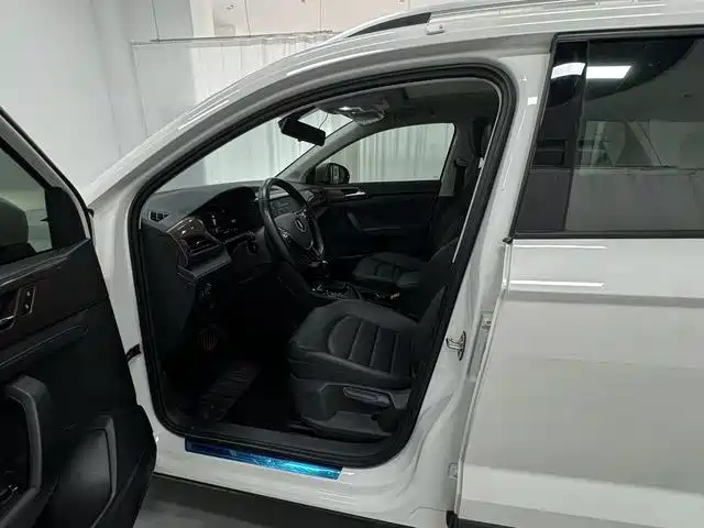 Volkswagen Tharu — миниатюра 4