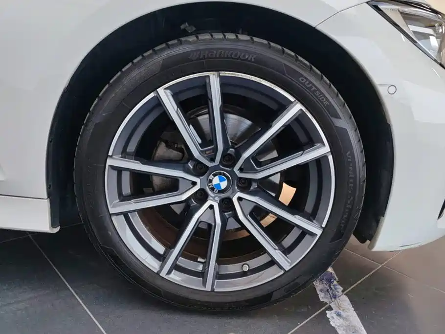 BMW 3 Series — миниатюра 6