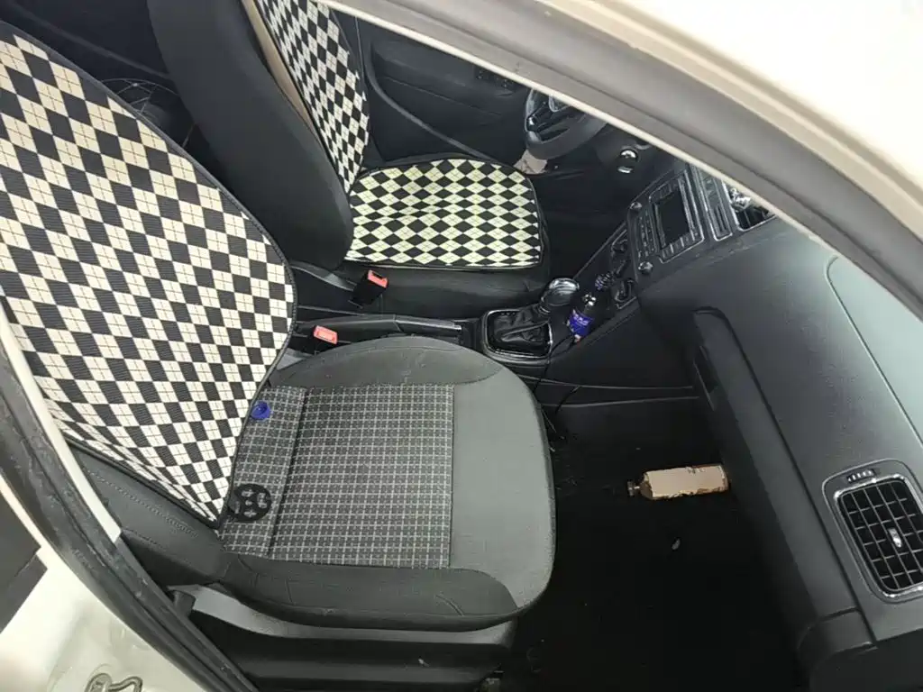 Volkswagen Polo — миниатюра 25
