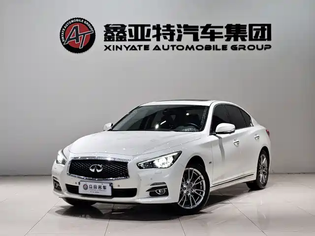 INFINITI  Q50L 2017