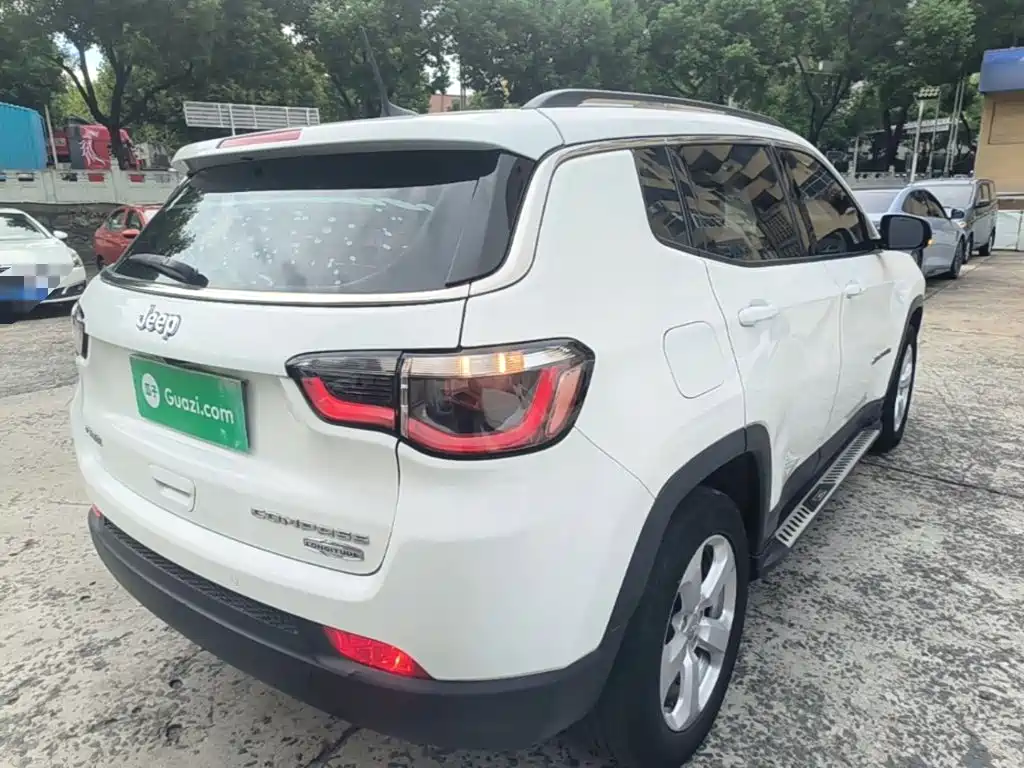Jeep Compass — миниатюра 7