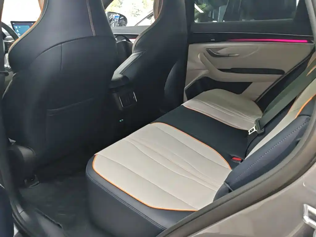 BYD PLUS New Energy — миниатюра 17