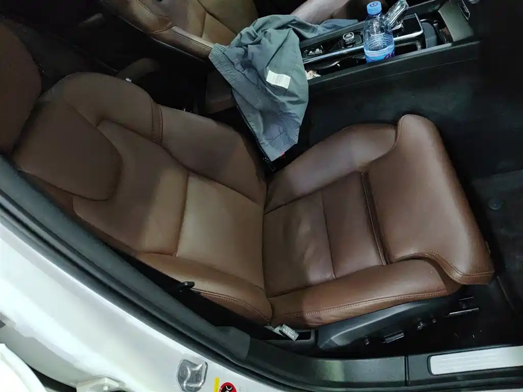 Volvo S60 - фото 19