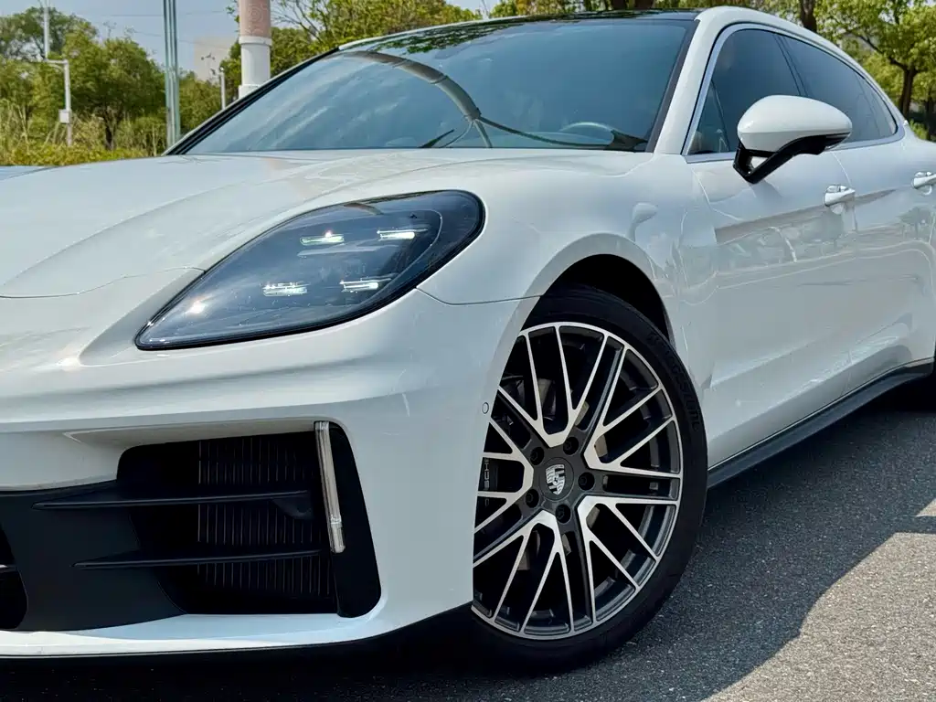 Porsche Panamera — миниатюра 9