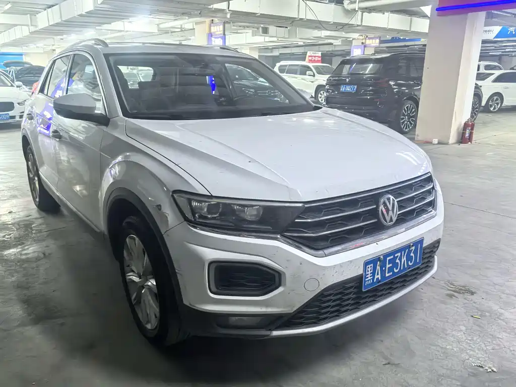 Volkswagen T-Roc — миниатюра 2